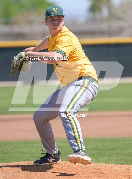 Thumbnail 2 in Columbine vs. Bishop Manogue (Coach Bob Invitational) photogallery.
