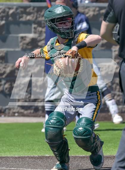 Thumbnail 1 in Columbine vs. Bishop Manogue (Coach Bob Invitational) photogallery.