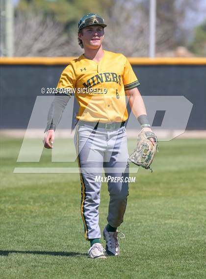 Thumbnail 2 in Columbine vs. Bishop Manogue (Coach Bob Invitational) photogallery.