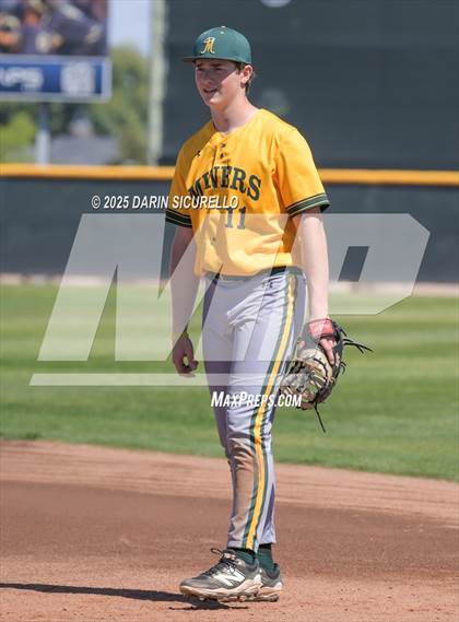 Thumbnail 1 in Columbine vs. Bishop Manogue (Coach Bob Invitational) photogallery.