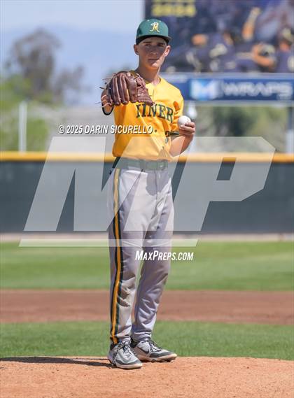 Thumbnail 1 in Columbine vs. Bishop Manogue (Coach Bob Invitational) photogallery.