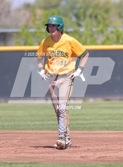 Thumbnail 3 in Columbine vs. Bishop Manogue (Coach Bob Invitational) photogallery.