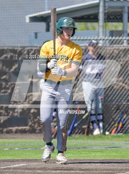 Thumbnail 3 in Columbine vs. Bishop Manogue (Coach Bob Invitational) photogallery.