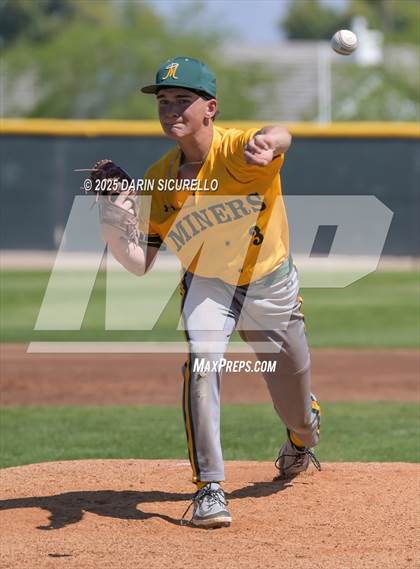 Thumbnail 1 in Columbine vs. Bishop Manogue (Coach Bob Invitational) photogallery.