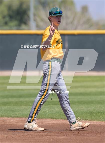 Thumbnail 2 in Columbine vs. Bishop Manogue (Coach Bob Invitational) photogallery.