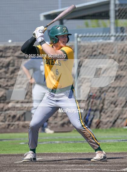 Thumbnail 3 in Columbine vs. Bishop Manogue (Coach Bob Invitational) photogallery.