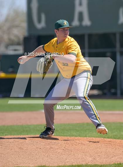 Thumbnail 2 in Columbine vs. Bishop Manogue (Coach Bob Invitational) photogallery.