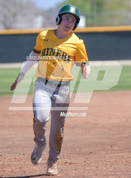 Thumbnail 2 in Columbine vs. Bishop Manogue (Coach Bob Invitational) photogallery.