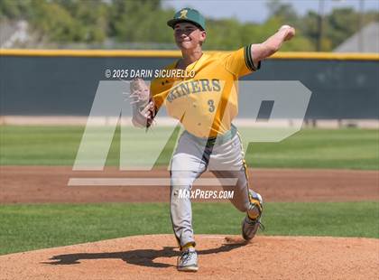 Thumbnail 2 in Columbine vs. Bishop Manogue (Coach Bob Invitational) photogallery.