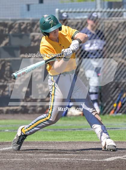 Thumbnail 2 in Columbine vs. Bishop Manogue (Coach Bob Invitational) photogallery.