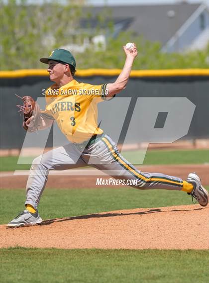 Thumbnail 2 in Columbine vs. Bishop Manogue (Coach Bob Invitational) photogallery.