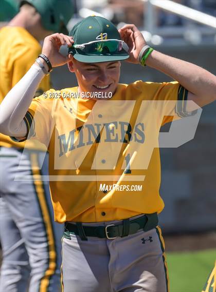 Thumbnail 1 in Columbine vs. Bishop Manogue (Coach Bob Invitational) photogallery.