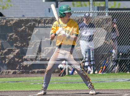 Thumbnail 2 in Columbine vs. Bishop Manogue (Coach Bob Invitational) photogallery.