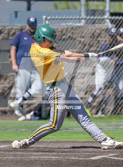 Thumbnail 2 in Columbine vs. Bishop Manogue (Coach Bob Invitational) photogallery.