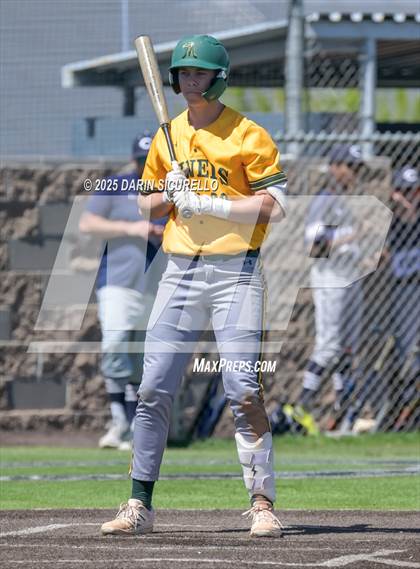 Thumbnail 2 in Columbine vs. Bishop Manogue (Coach Bob Invitational) photogallery.