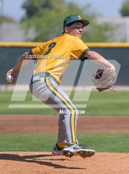 Thumbnail 1 in Columbine vs. Bishop Manogue (Coach Bob Invitational) photogallery.