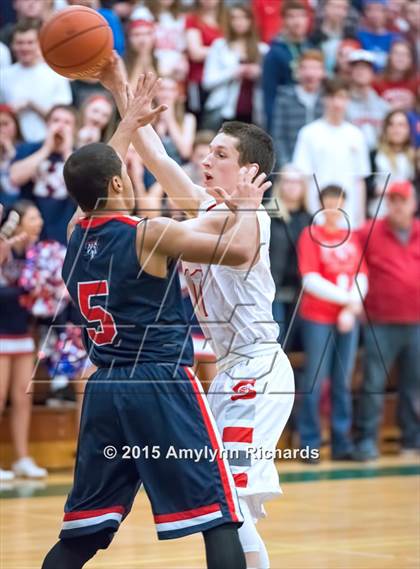 Thumbnail 2 in Stanwood vs. Kennedy Catholic photogallery.
