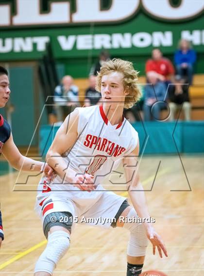 Thumbnail 3 in Stanwood vs. Kennedy Catholic photogallery.