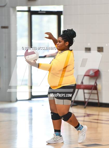 Thumbnail 3 in Mayflower @ Perryville photogallery.