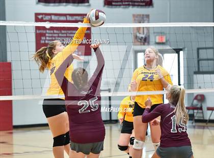 Thumbnail 1 in Mayflower @ Perryville photogallery.