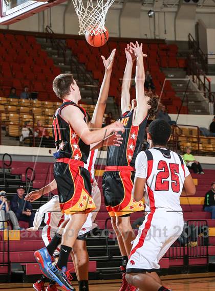 Thumbnail 1 in Pantego Christian vs. Mandurah Magic (Fantasy of Lights Tournament) photogallery.