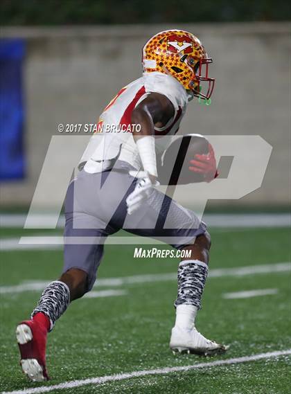 Thumbnail 1 in Mission Viejo vs. Orange Lutheran (CIF SS D1 Playoff) photogallery.