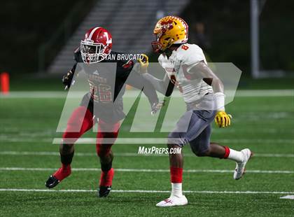 Thumbnail 1 in Mission Viejo vs. Orange Lutheran (CIF SS D1 Playoff) photogallery.