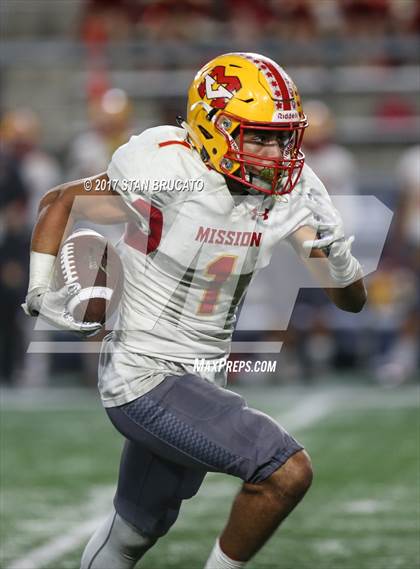 Thumbnail 3 in Mission Viejo vs. Orange Lutheran (CIF SS D1 Playoff) photogallery.