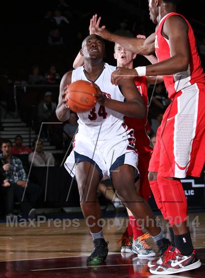 Thumbnail 1 in Mater Dei vs. Redondo Union (Tarkanian Classic) photogallery.