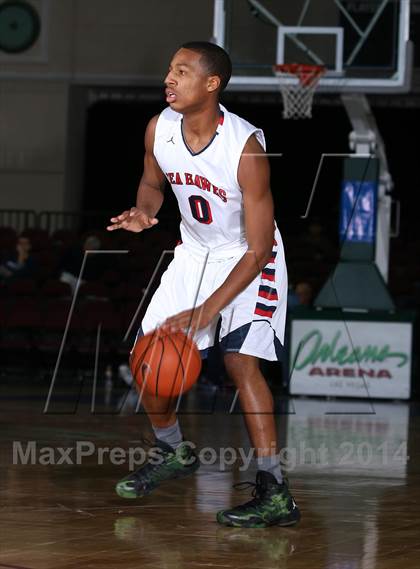 Thumbnail 2 in Mater Dei vs. Redondo Union (Tarkanian Classic) photogallery.