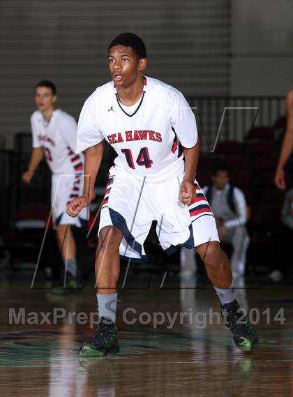 Thumbnail 2 in Mater Dei vs. Redondo Union (Tarkanian Classic) photogallery.