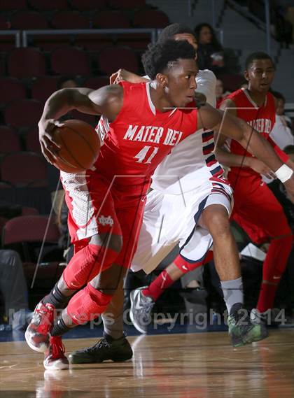 Thumbnail 2 in Mater Dei vs. Redondo Union (Tarkanian Classic) photogallery.
