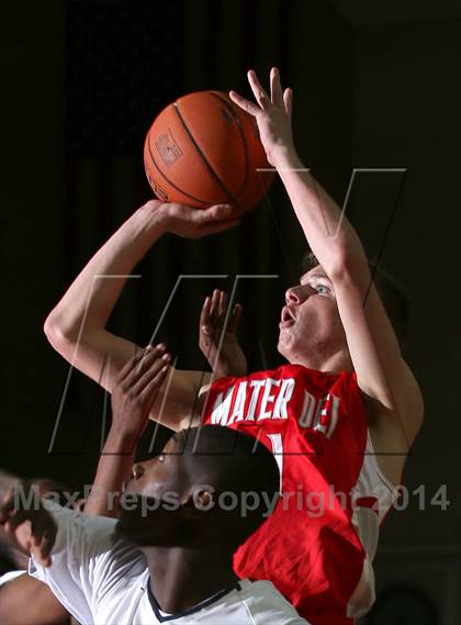 Thumbnail 1 in Mater Dei vs. Redondo Union (Tarkanian Classic) photogallery.