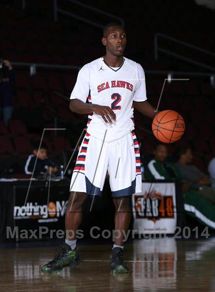 Thumbnail 2 in Mater Dei vs. Redondo Union (Tarkanian Classic) photogallery.