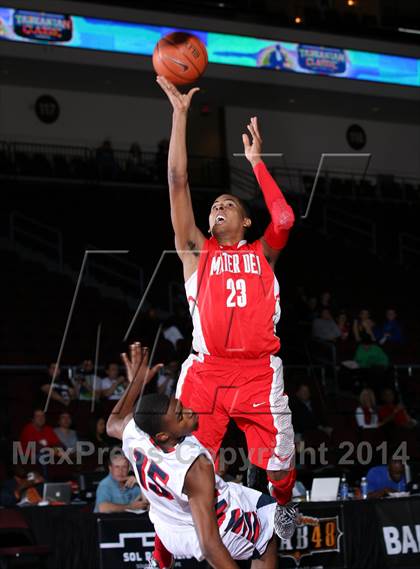 Thumbnail 2 in Mater Dei vs. Redondo Union (Tarkanian Classic) photogallery.