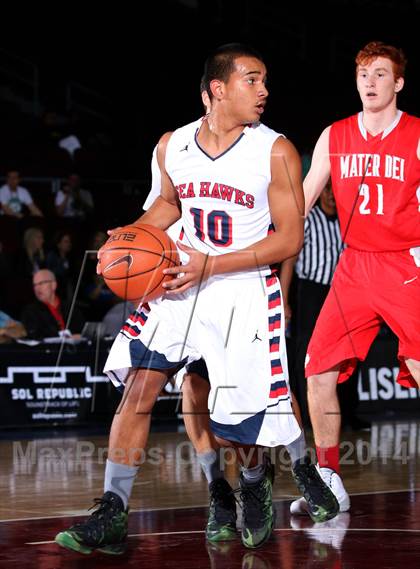 Thumbnail 3 in Mater Dei vs. Redondo Union (Tarkanian Classic) photogallery.