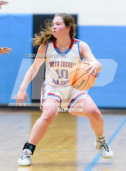 Thumbnail 3 in North Iredell vs Rocky River (North Iredell Holiday Classic) photogallery.