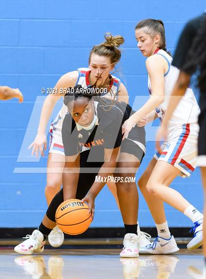 Thumbnail 1 in North Iredell vs Rocky River (North Iredell Holiday Classic) photogallery.