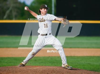 Thumbnail 1 in  Loyola @ Crespi photogallery.
