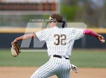 Thumbnail 3 in  Loyola @ Crespi photogallery.
