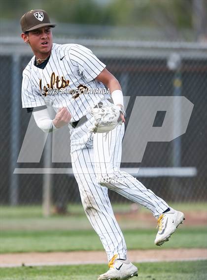 Thumbnail 3 in  Loyola @ Crespi photogallery.