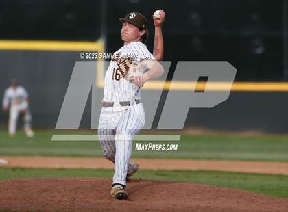 Thumbnail 1 in  Loyola @ Crespi photogallery.