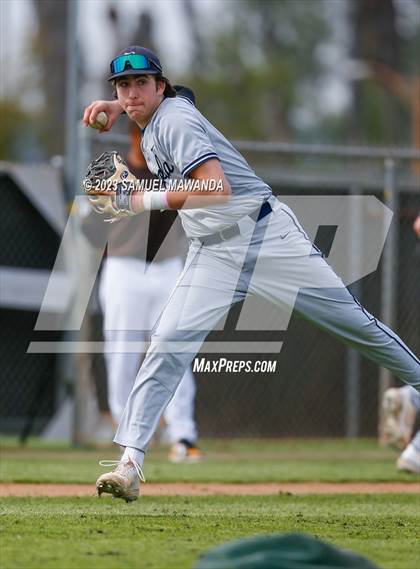 Thumbnail 3 in  Loyola @ Crespi photogallery.