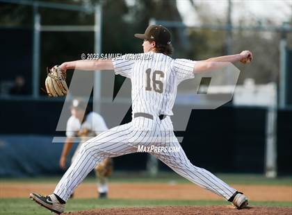 Thumbnail 1 in  Loyola @ Crespi photogallery.