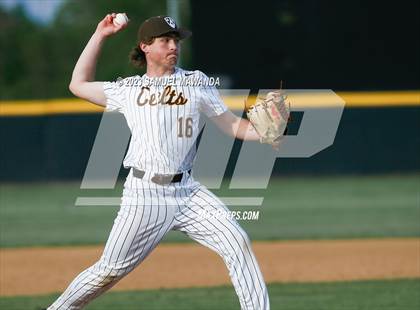 Thumbnail 2 in  Loyola @ Crespi photogallery.