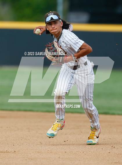 Thumbnail 1 in  Loyola @ Crespi photogallery.