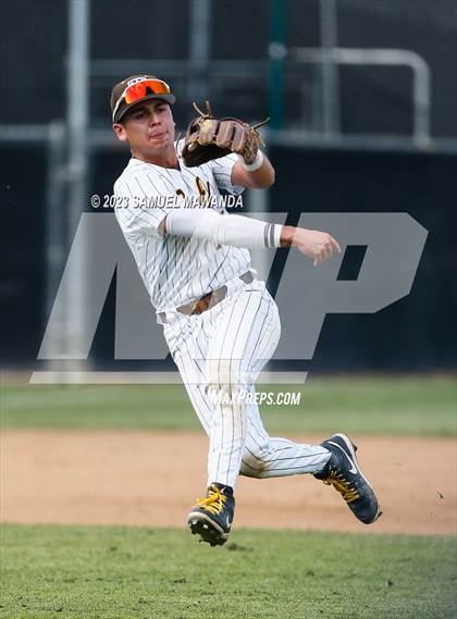 Thumbnail 1 in  Loyola @ Crespi photogallery.