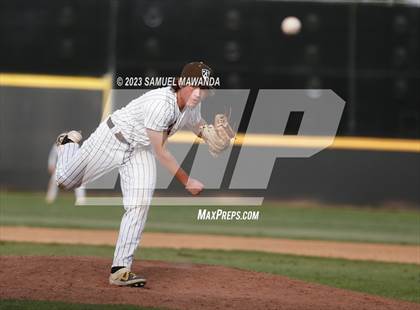 Thumbnail 3 in  Loyola @ Crespi photogallery.