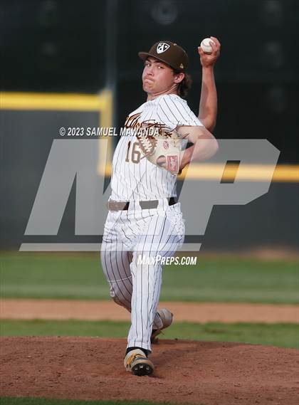 Thumbnail 2 in  Loyola @ Crespi photogallery.