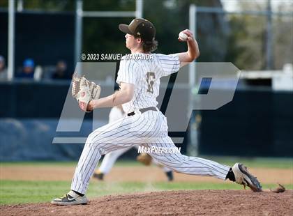 Thumbnail 2 in  Loyola @ Crespi photogallery.